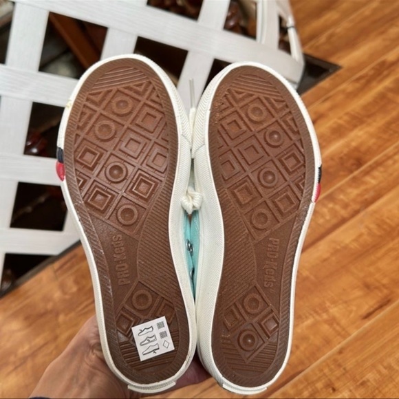 Girls Pro-Keds Sneakers - Picture 6 of 7